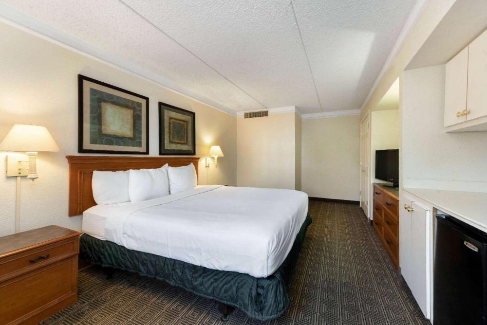 La Quinta Inn by Wyndham Bossier City Image 17