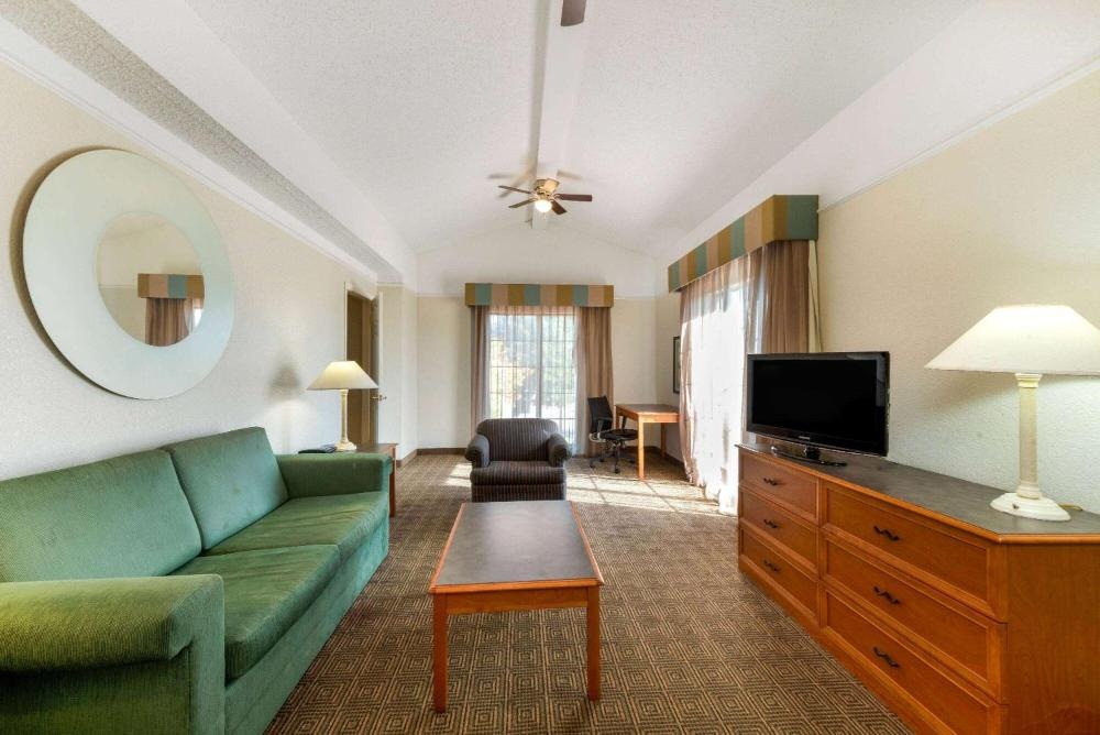 La Quinta Inn by Wyndham Bossier City Image 18