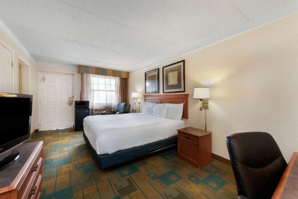La Quinta Inn by Wyndham Bossier City image 13
