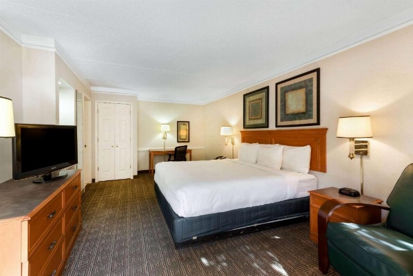 La Quinta Inn by Wyndham Bossier City image 7