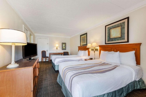La Quinta Inn by Wyndham Bossier City image 9